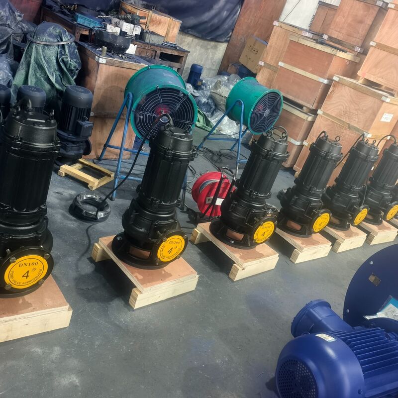 Pompa sommersa per acque reflue 100WQ80-20-7.5kW con portata di 80m³/h, prevalenza di 20m e motore da 7.5kW per il drenaggio delle acque reflue