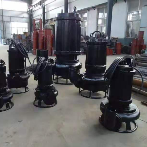 Pompa sommergibile per fanghi da 15 kW con scarico DN100 e lega ad alto contenuto di cromo per la gestione di fanghi abrasivi