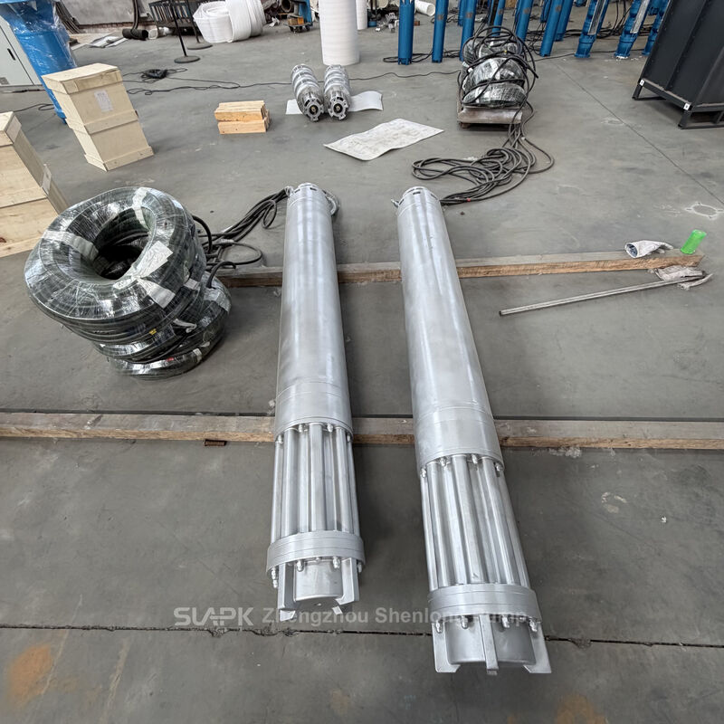 Pompa sommersa per pozzo in acciaio inossidabile con portata di 252 m³/h, prevalenza di 170 m e potenza di 185 kW
